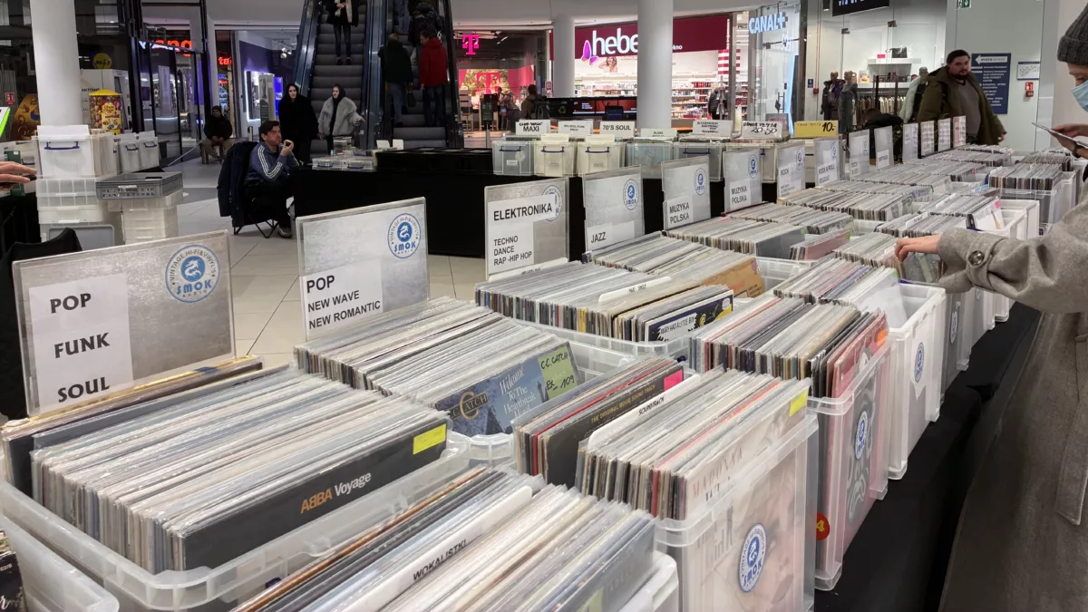 The Solaris Center Vinyl Record Fair Is Now Back in Action!